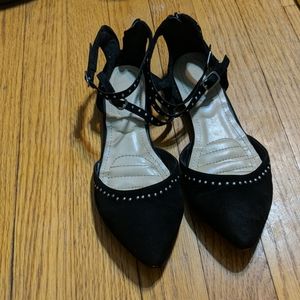 pretty black shoes